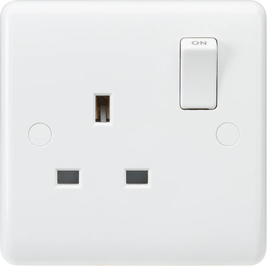 Knightsbridge: CU7000S, 13A 1G Switched Socket, IP20, White, Curved Edges