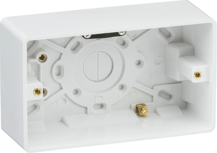 Knightsbridge: CU1600, Double 47mm Pattress Box, Earth Terminal, Cable Strain Relief, Curved Edge, White, IP20